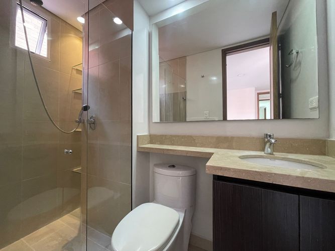 Apartamento de 3 alcobas en arriendo en Laureles, Medellín, 148 m² · foto 2 de 20