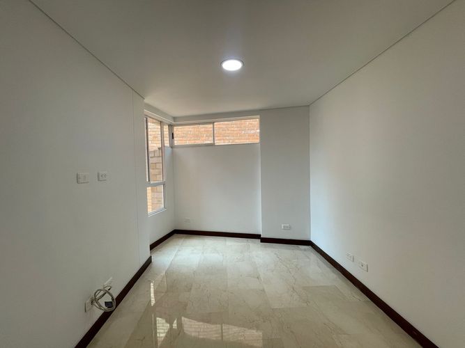 Apartamento de 3 alcobas en arriendo en Laureles, Medellín, 148 m² · foto 4 de 20