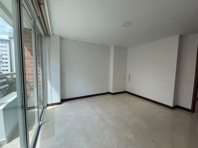 Apartamento de 3 alcobas en arriendo en Laureles, Medellín, 148 m² · foto 7 de 20