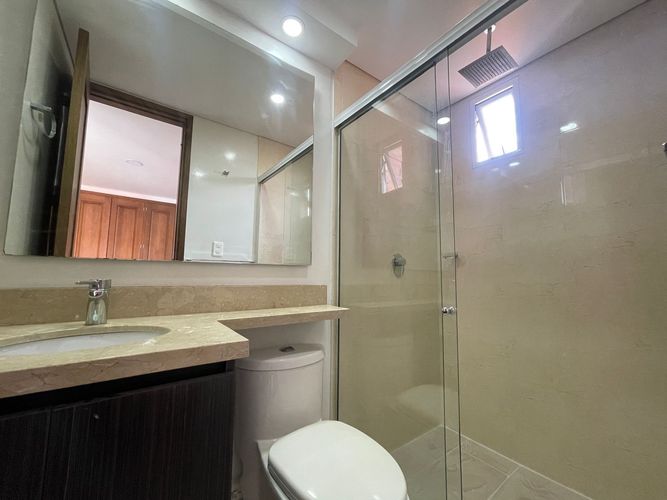 Apartamento de 3 alcobas en arriendo en Laureles, Medellín, 148 m² · foto 8 de 20