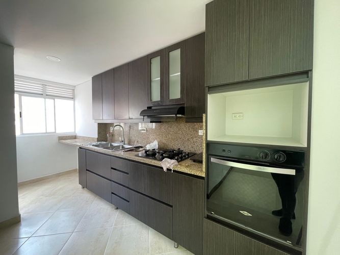Apartamento de 3 alcobas en arriendo en Laureles, Medellín, 148 m² · foto 11 de 20