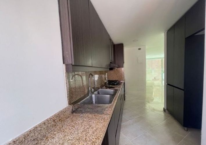 Apartamento de 3 alcobas en arriendo en Laureles, Medellín, 148 m² · foto 13 de 20