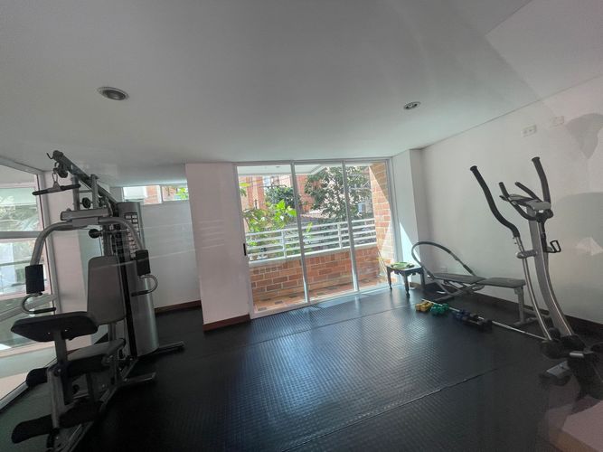 Apartamento de 3 alcobas en arriendo en Laureles, Medellín, 148 m² · foto 16 de 20