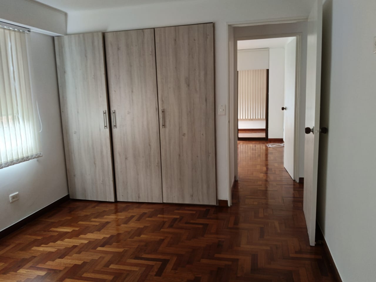 Apartamento en arriendo en Vizcaya, Medellín · foto 3 de 19