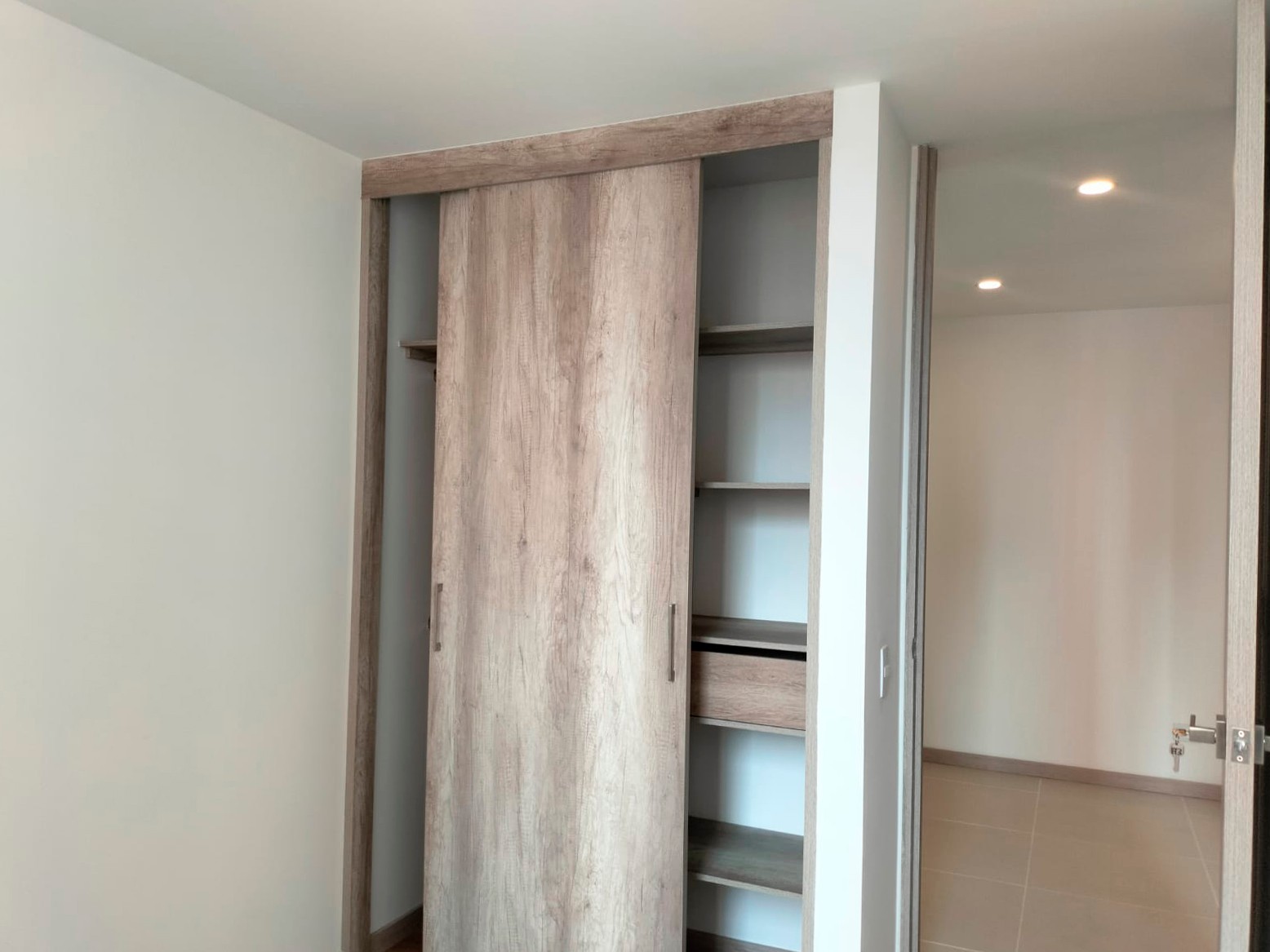 Apartamento en venta en El Poblado, Medellín · foto 15 de 18