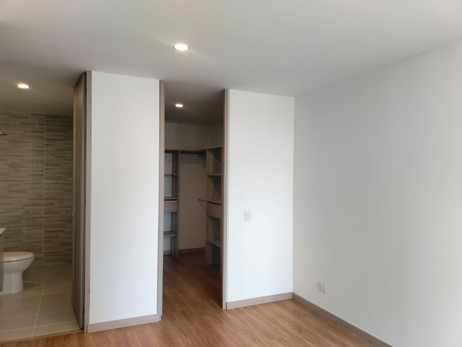 Apartamento en venta en El Poblado, Medellín · foto 10 de 18