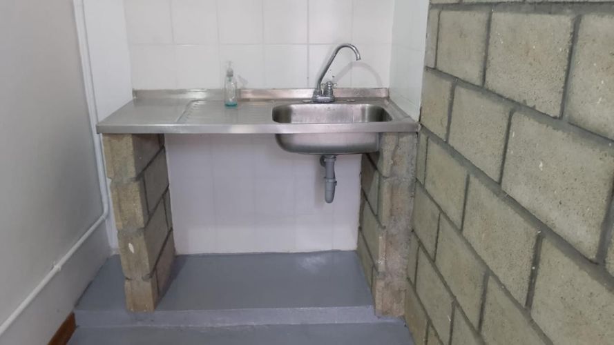Local en arriendo en Buenos Aires, Medellín, 20 m² · foto 2 de 4