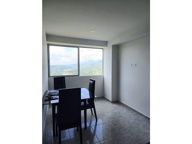Apartamento de 2 alcobas en venta en Chapinero, Bucaramanga, 44 m² · foto 3 de 14