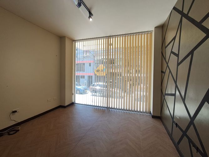 Oficina en arriendo en Sector Lago Uribe, Pereira, 17 m² · foto 2 de 10