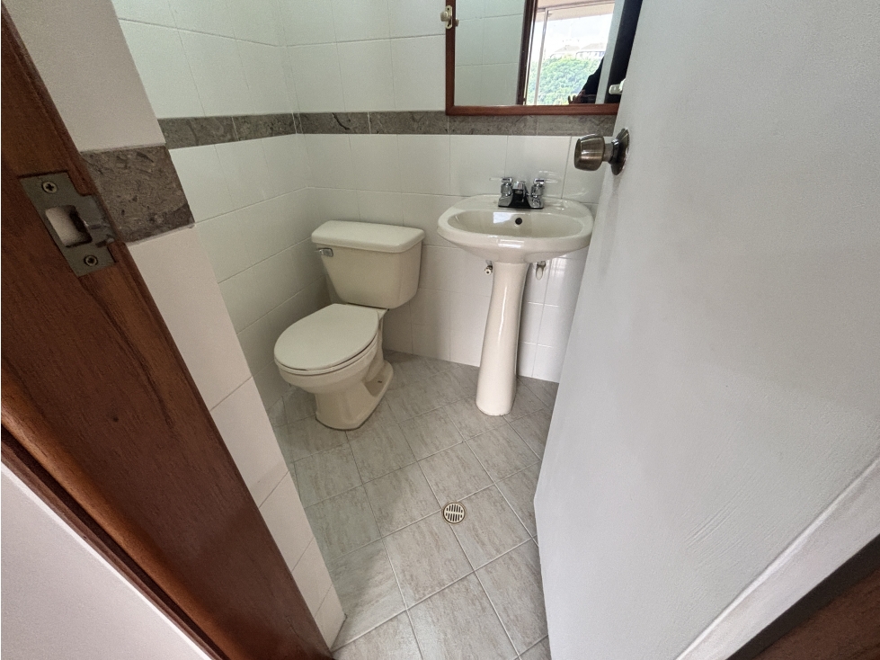 Apartamento en venta en El Poblado, Medellín · foto 6 de 13
