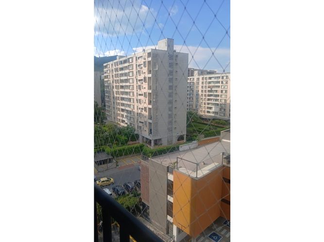 Apartaestudio en venta en La Flora, Cali, 40 m² · foto 22 de 24