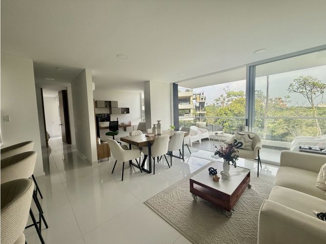 Apartamento en venta en Ciudad Jardin, Cali · foto 2 de 24