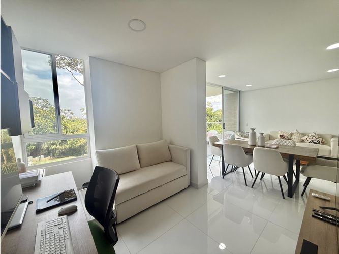 Apartamento en venta en Ciudad Jardin, Cali · foto 4 de 24