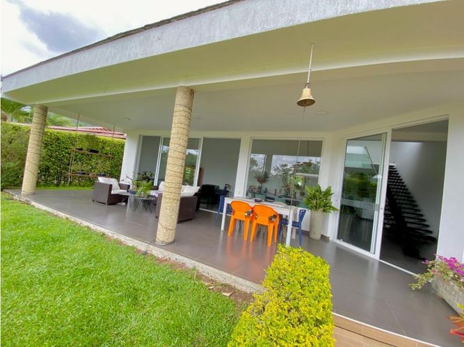 Casa de 4 alcobas en venta en Verde Horizonte, Jamundí, 434 m² · foto 9 de 20