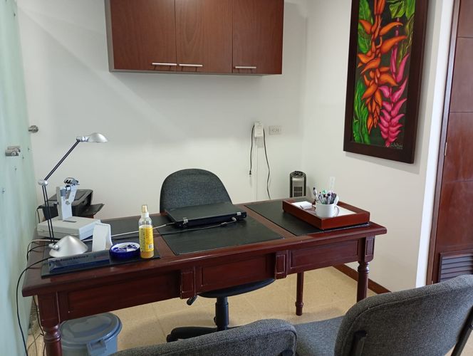 Oficina en arriendo en Laureles, Medellín, 35 m² · foto 5 de 8