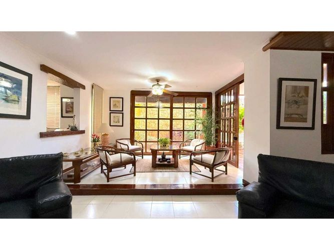 Casa de 3 alcobas en venta en Villa Campestre, Puerto Colombia, 250 m² · foto 2 de 10