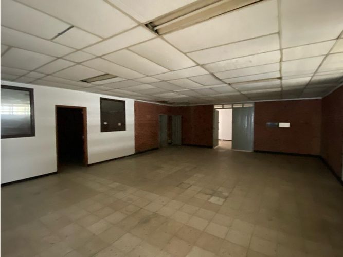 Bodega en arriendo en San Pedro, Cali, 755 m² · foto 12 de 24
