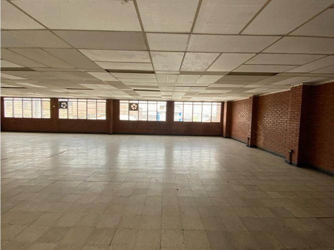 Bodega en arriendo en San Pedro, Cali, 755 m² · foto 15 de 24