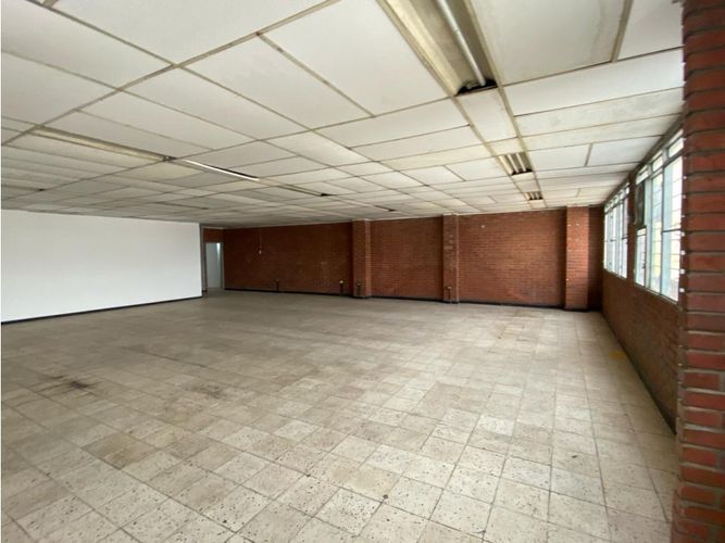 Bodega en arriendo en San Pedro, Cali, 755 m² · foto 17 de 24