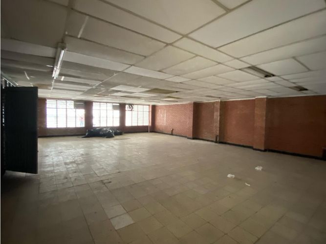 Bodega en arriendo en San Pedro, Cali, 755 m² · foto 21 de 24