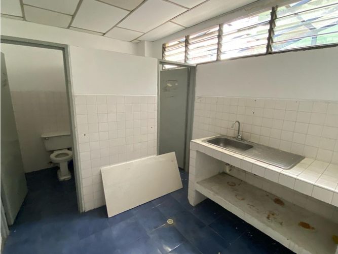 Bodega en arriendo en San Pedro, Cali, 755 m² · foto 22 de 24