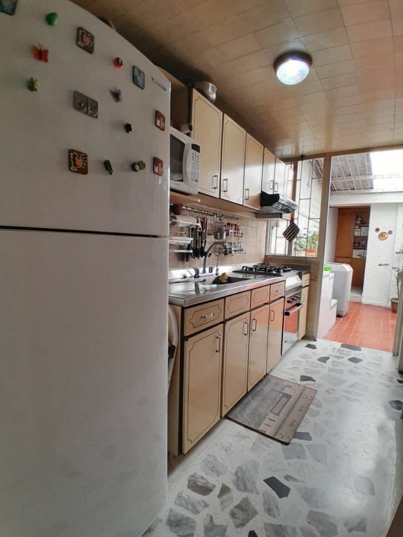 Casa en venta en Normandia, Bogotá · foto 8 de 24