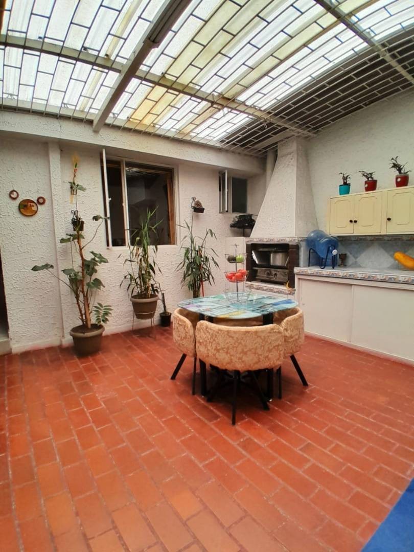 Casa en venta en Normandia, Bogotá · foto 9 de 24
