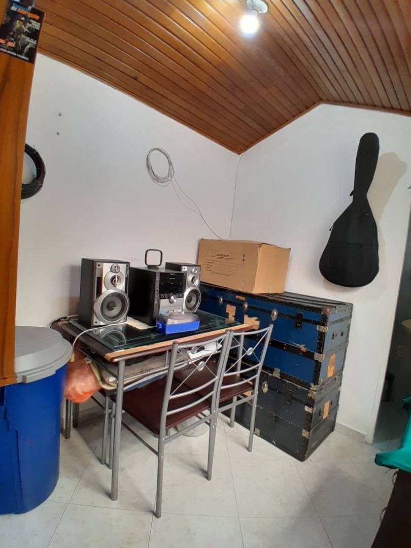 Casa en venta en Normandia, Bogotá · foto 18 de 24