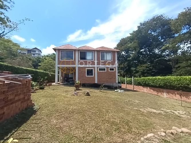 Casa de 3 alcobas en venta en Ruitoque, Piedecuesta, 280 m² · foto 5 de 24
