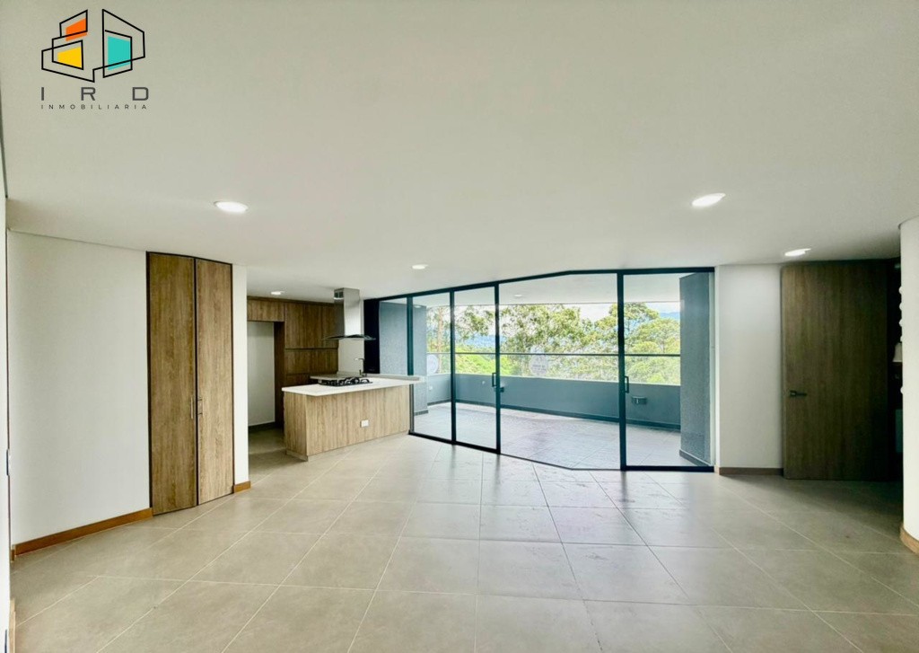Apartamento en venta en Asomadera no.2, Medellín 3