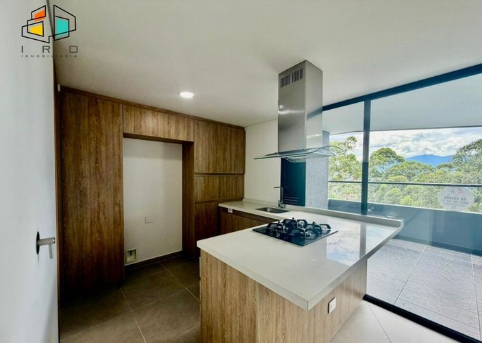 Apartamento de 3 alcobas en venta en Asomadera No.2, Medellín, 100 m² · foto 6 de 24