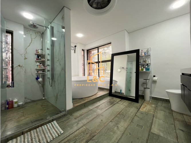 Casa de 3 alcobas en venta en Loma Benedictinos, Envigado, 340 m² · foto 14 de 22