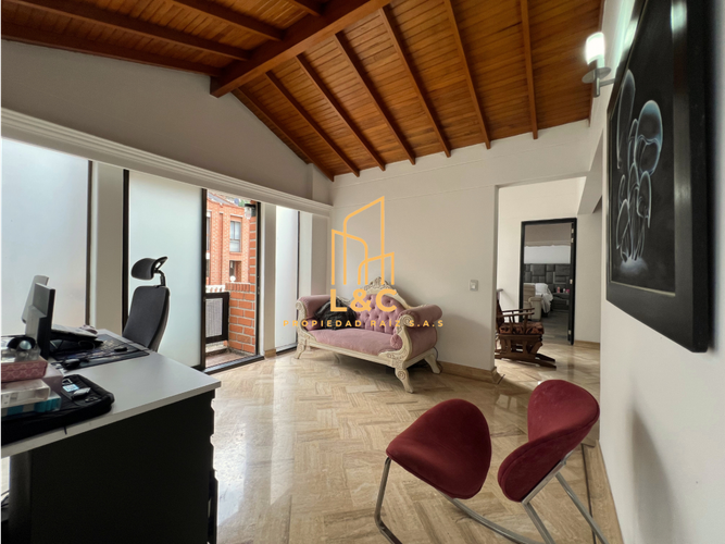 Casa de 3 alcobas en venta en Loma Benedictinos, Envigado, 340 m² · foto 18 de 22