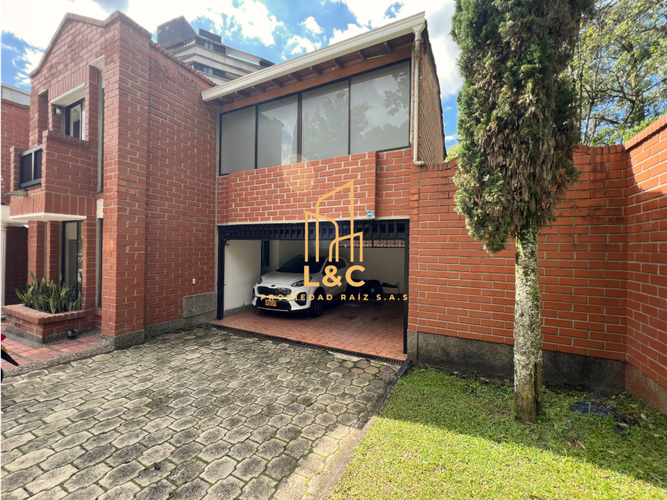 Casa de 3 alcobas en venta en Loma Benedictinos, Envigado, 340 m² · foto 22 de 22