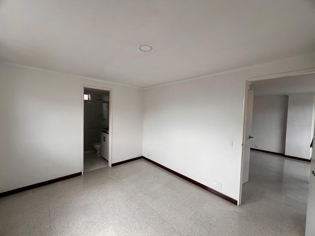 1BR Apartment in Laureles (50 m²) - 2