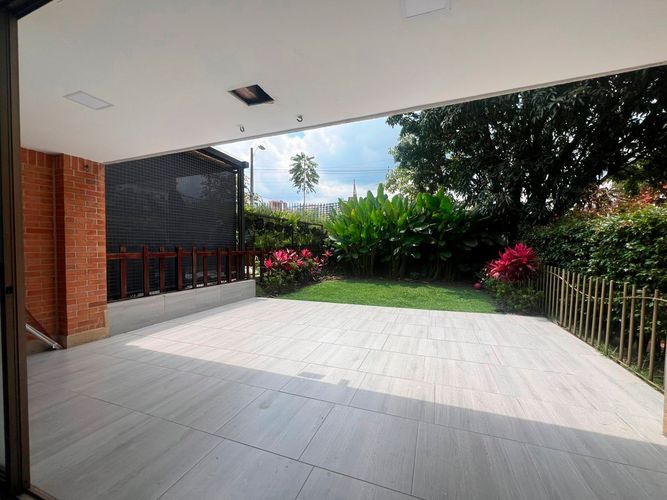 Casa de 3 alcobas en arriendo en Urbanización Las Cumbres, Envigado, 200 m² · foto 18 de 18