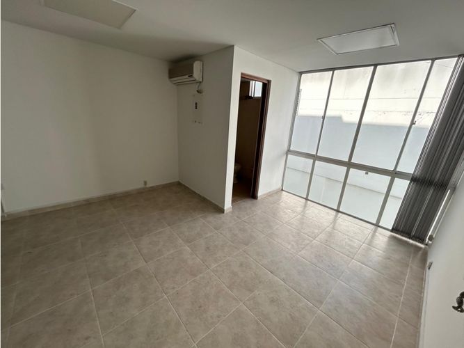 Oficina en arriendo en Garcia Rovira, Bucaramanga, 27 m² · foto 2 de 17