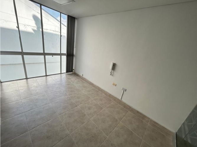 Oficina en arriendo en Garcia Rovira, Bucaramanga, 27 m² · foto 3 de 17