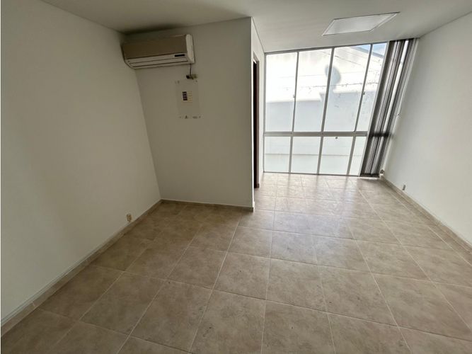 Oficina en arriendo en Garcia Rovira, Bucaramanga, 27 m² · foto 4 de 17