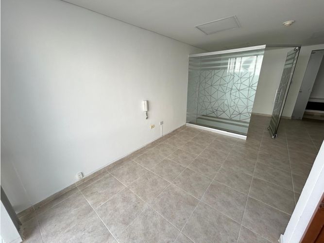Oficina en arriendo en Garcia Rovira, Bucaramanga, 27 m² · foto 6 de 17
