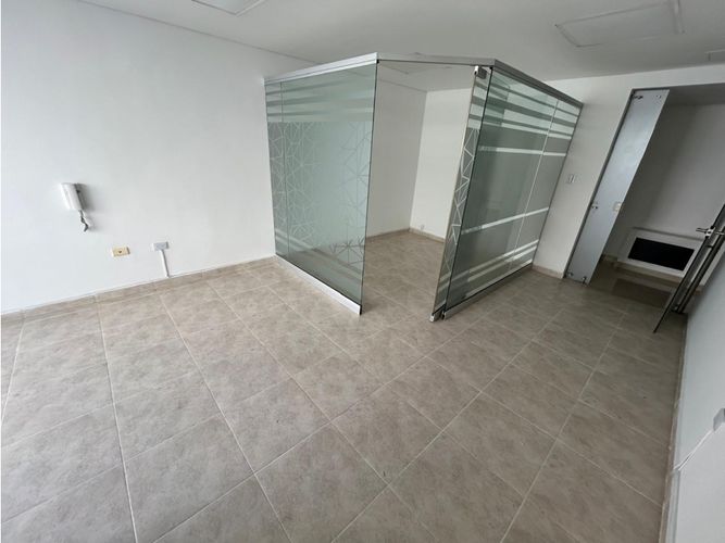 Oficina en arriendo en Garcia Rovira, Bucaramanga, 27 m² · foto 7 de 17