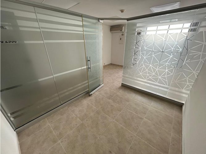 Oficina en arriendo en Garcia Rovira, Bucaramanga, 27 m² · foto 8 de 17