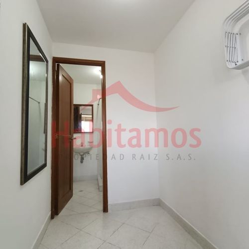 Apartamento de 3 alcobas en arriendo en El Tesoro, Medellín, 140 m² · foto 4 de 24