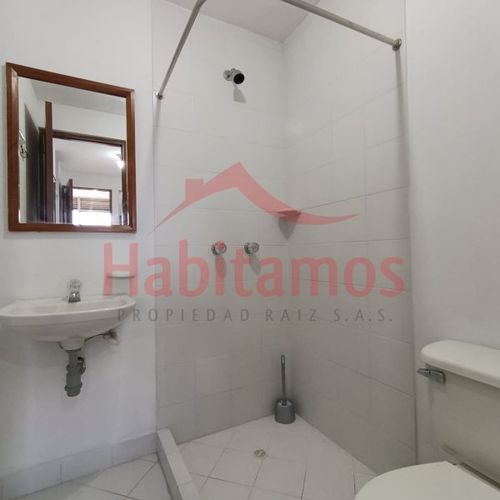Apartamento de 3 alcobas en arriendo en El Tesoro, Medellín, 140 m² · foto 5 de 24