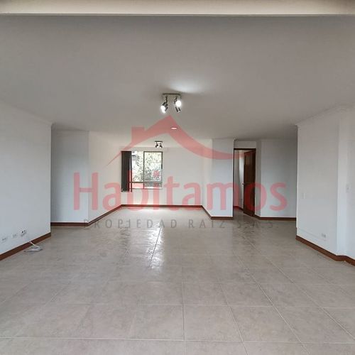 Apartamento de 3 alcobas en arriendo en El Tesoro, Medellín, 140 m² · foto 9 de 24
