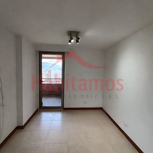 Apartamento de 3 alcobas en arriendo en El Tesoro, Medellín, 140 m² · foto 16 de 24