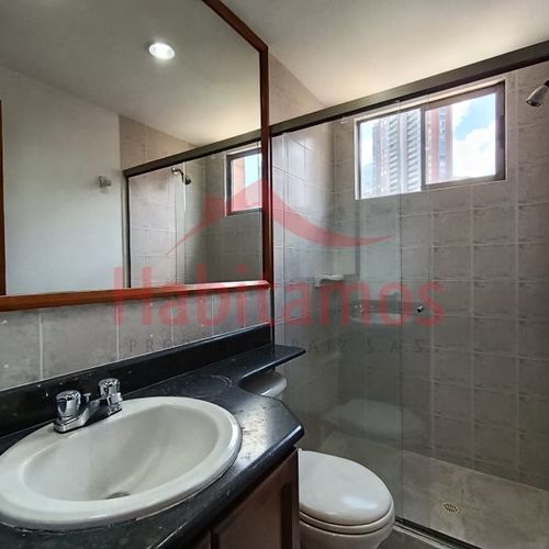 Apartamento de 3 alcobas en arriendo en El Tesoro, Medellín, 140 m² · foto 20 de 24
