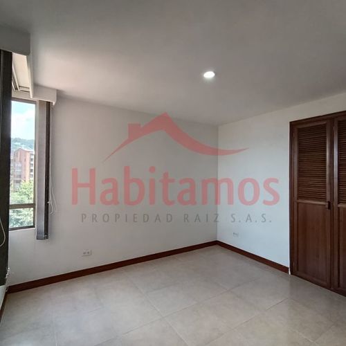 Apartamento de 3 alcobas en arriendo en El Tesoro, Medellín, 140 m² · foto 21 de 24