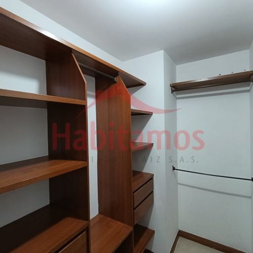 Apartamento de 3 alcobas en arriendo en El Tesoro, Medellín, 140 m² · foto 24 de 24