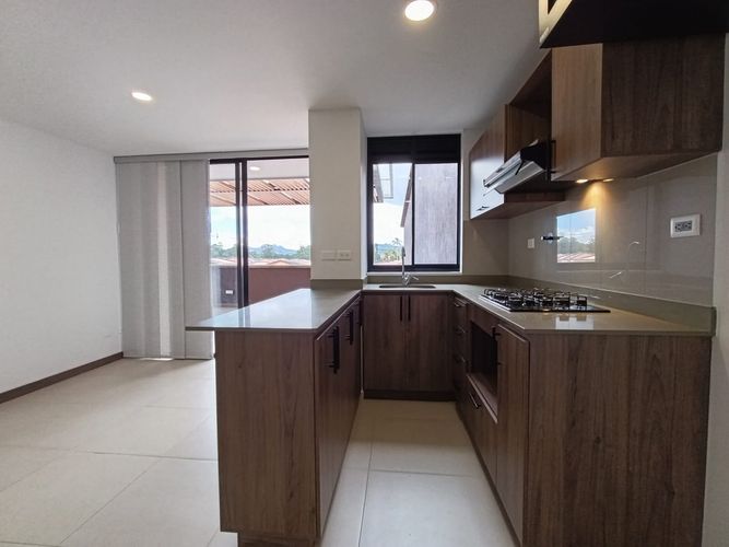 Apartamento de 2 alcobas en arriendo en Rionegro, 65 m² · foto 2 de 12
